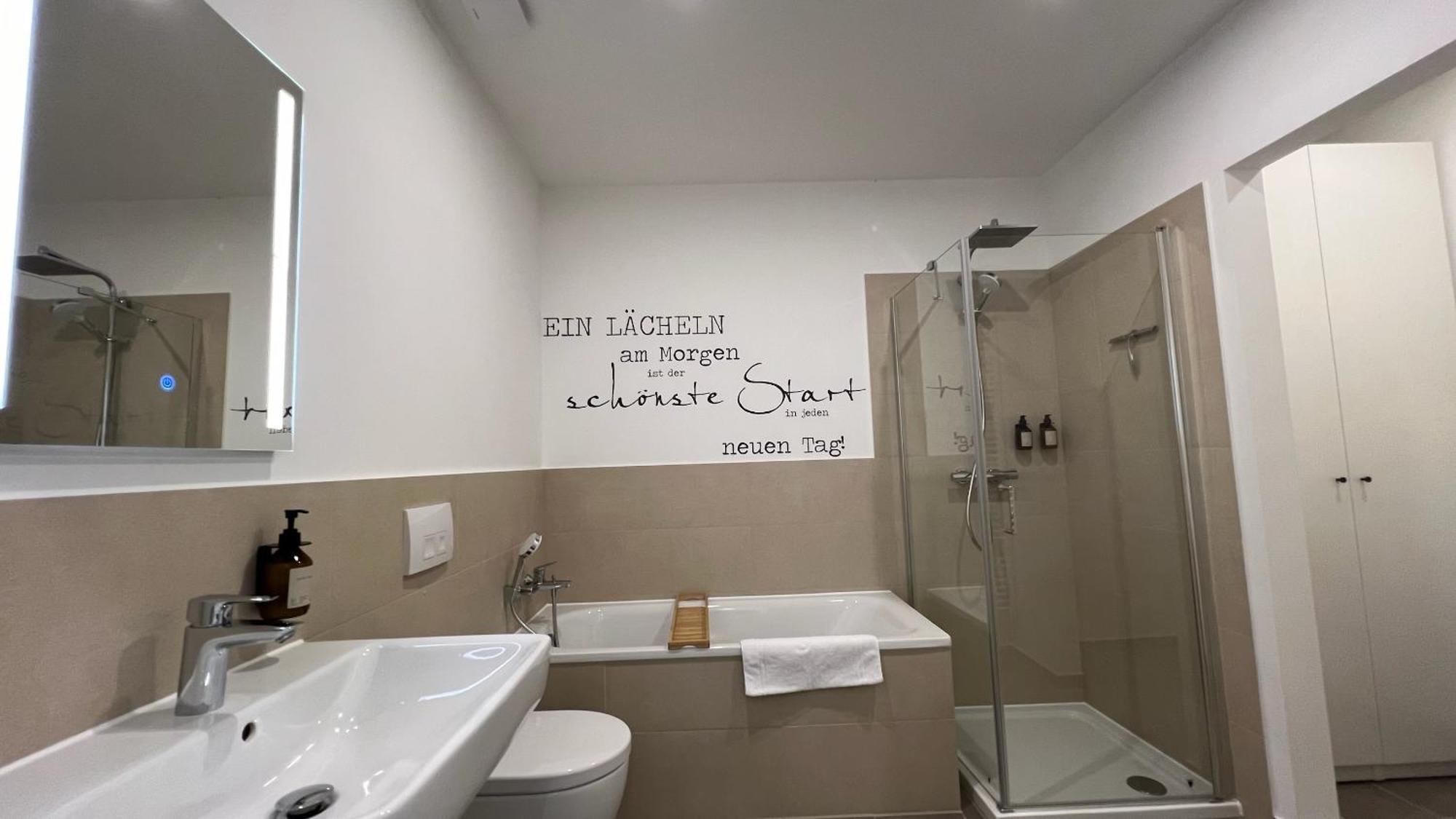 Neu! City-Loft-Apartment Im Goethe Palais I 5P I Lift I Parkplatz I Zentrum I Helios Aue  Zewnętrze zdjęcie