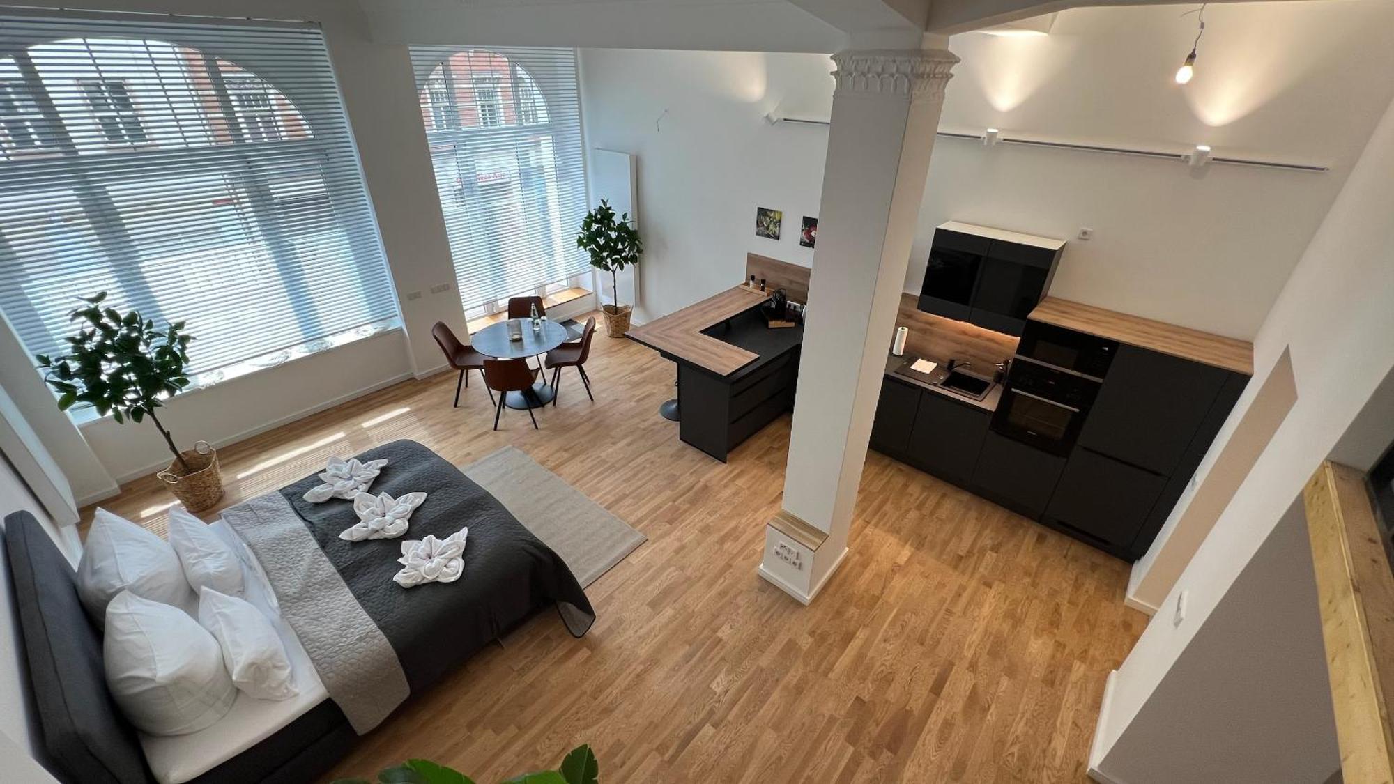 Neu! City-Loft-Apartment Im Goethe Palais I 5P I Lift I Parkplatz I Zentrum I Helios Aue  Zewnętrze zdjęcie